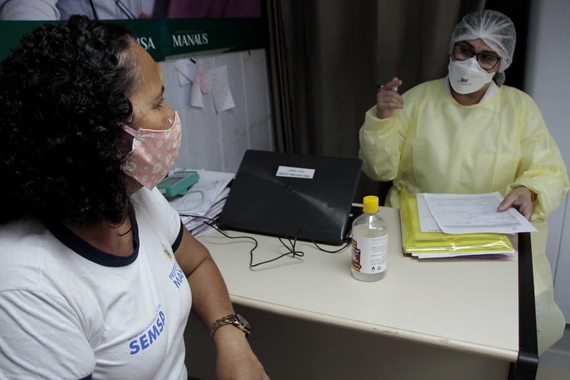 Atendimento Médico em UBS Fluvial, em Manaus.