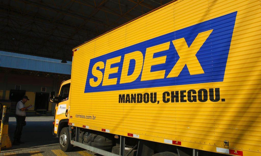 Correios entram em dissídio