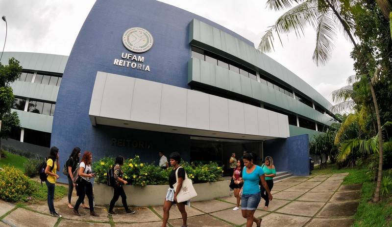 Ufam contrato