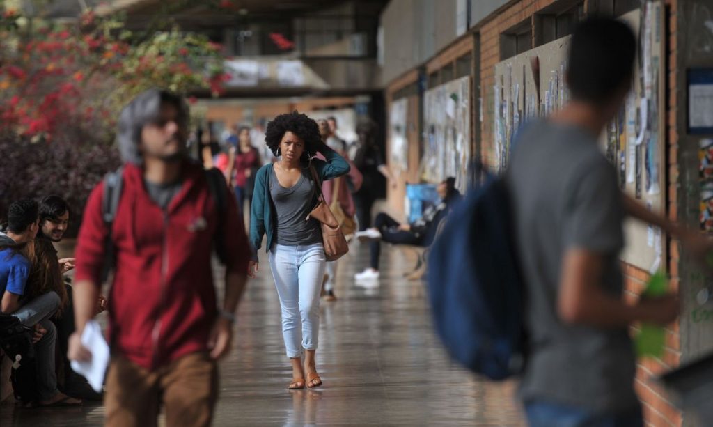 A Comissão acatou que audiência pública sera realizada para debater a PEC antes da votação (Foto: Marcello Casal Jr/ABr)