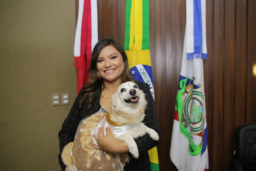 deputada estadual Joana Darc