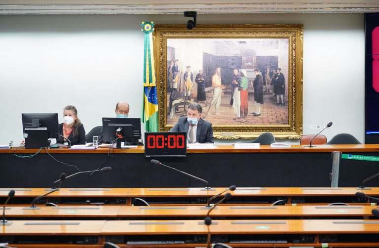 Nesta sexta, representantes dos servidores são ouvidos sobre reforma administrativa