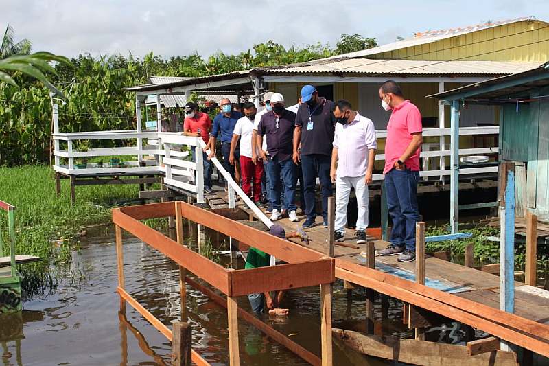 Áreas baixas de Parintins ganham pontes