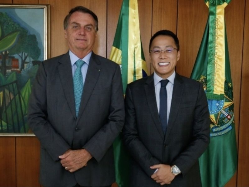 Bolsonaro e advogado Kon Tsih Wang