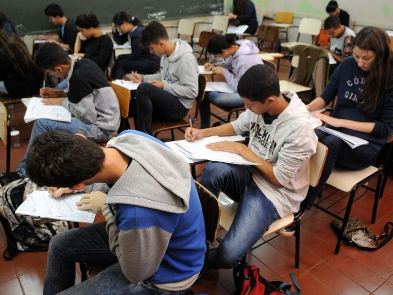 EJA (alunos) educação
