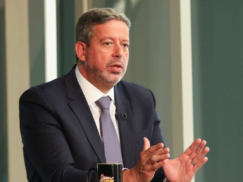 Arthur Lira tem autonomia para analisar os processsos de afastamento do presidente Jair Bolsonaro, diz STF (Foto: Reprodução)