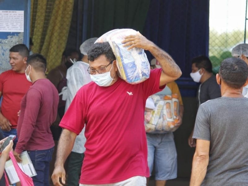 pescadores cesta básica