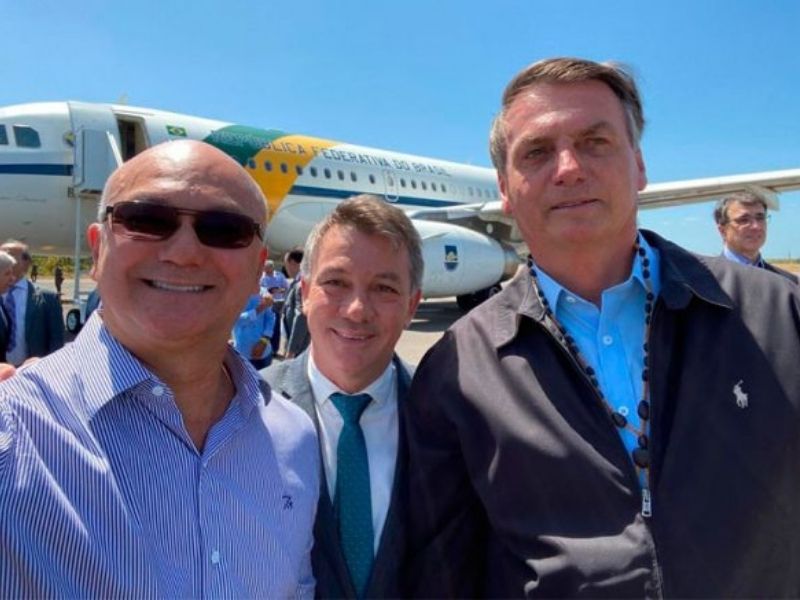 Menezes e Bolsonaro
