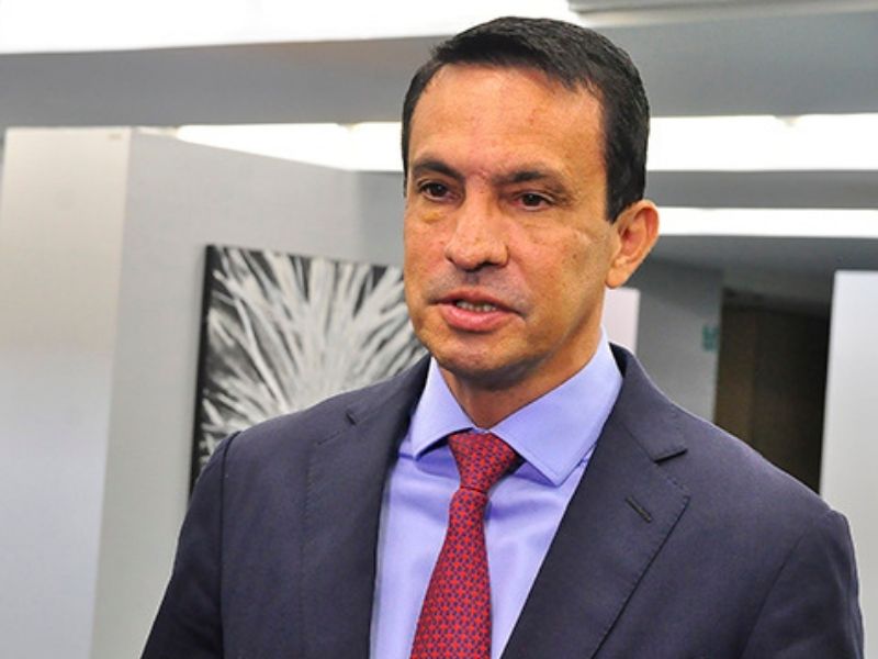 Sidney Leite convoca Petrobras e Ministério de Minas e Energia