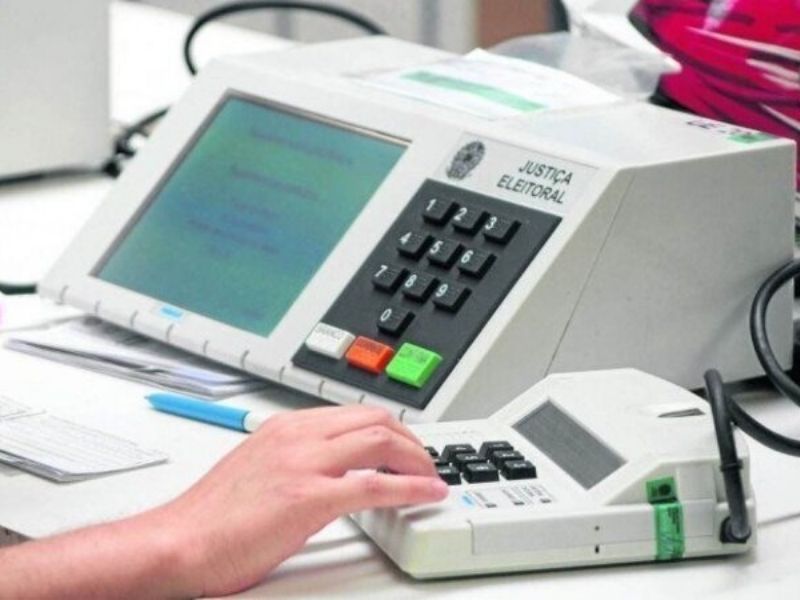 Candidatos podem disputar eleição sem ter contas de campanha julgadas, decide STF