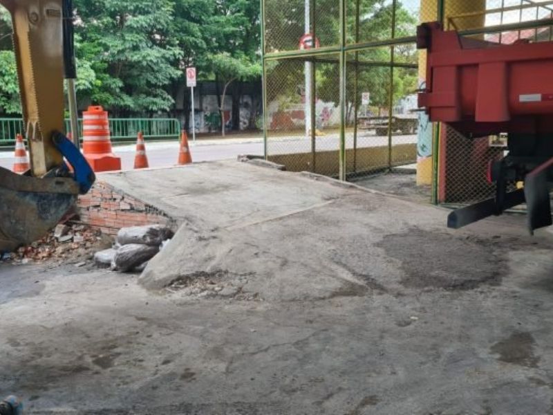 Estacionamento irregular