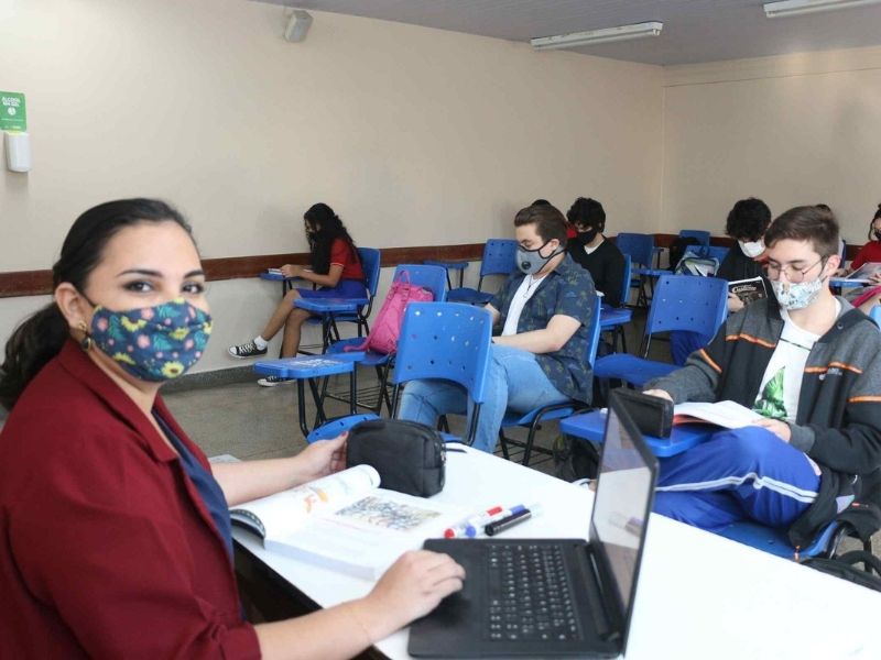 professores 14º e 15º salários