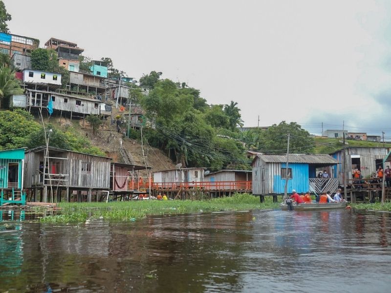 cheia do rio negro