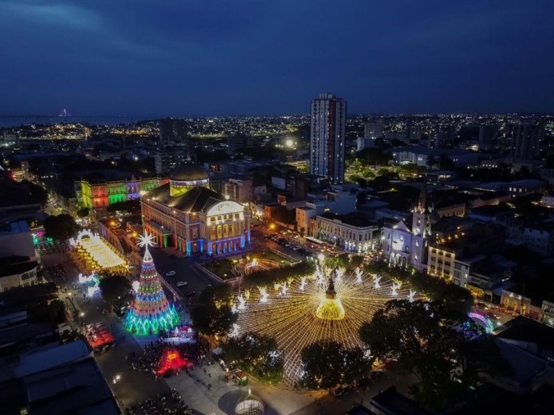 Decoração de Natal no Centro de Manaus (Foto: Michael Dantas)