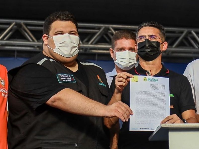 C&acirc;mara adia vota&ccedil;&atilde;o de projetos para homenagear secret&aacute;rio de David -  RealTime1