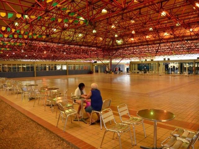 vacinação de criança em centro de convivência da família