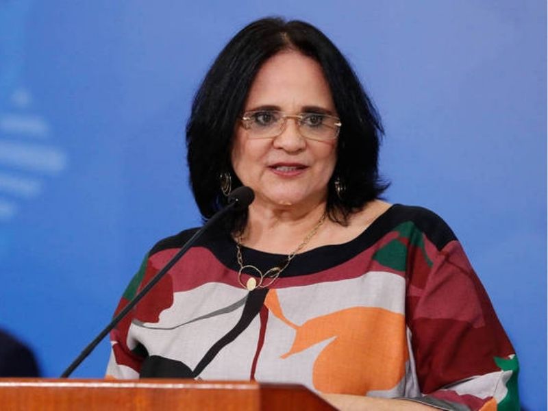 Ministra Damares Alves