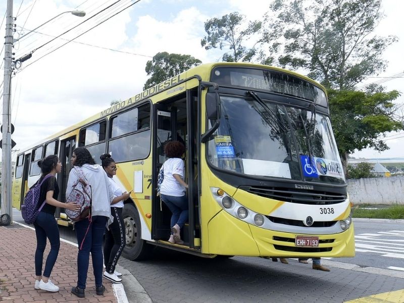 Transporte público gasto mensal reprodução