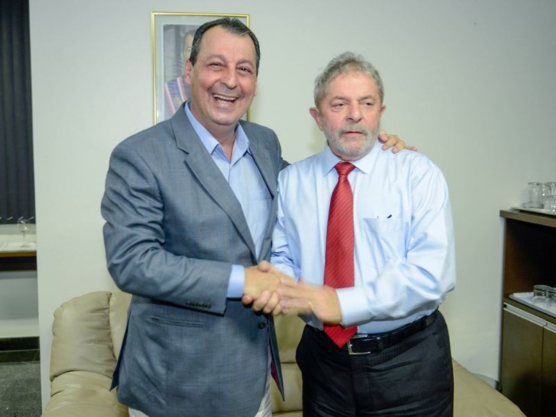 Segundo Omar Aziz, reunião com Lula tratou dos problemas que o País está passando (Foto: Reprodução)