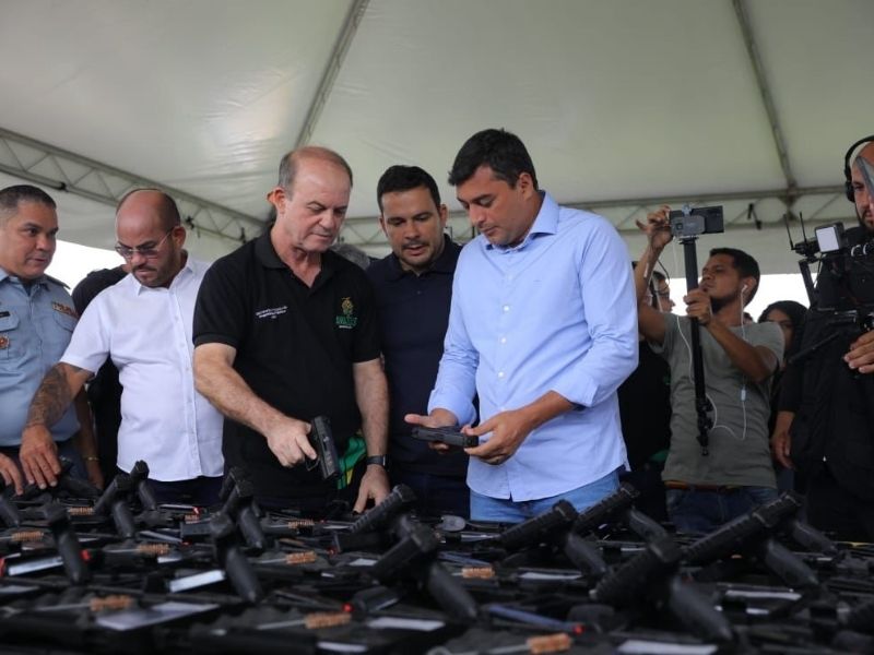 Wilson Lima entrega 3 mil armas à Segurança Pública do Amazonas (Foto Tacio MeloSecom)