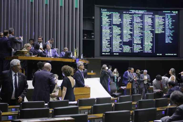 Valor extra será calculado a partir dos benefícios do Auxílio (Foto: Wesley Amaral/Agência Câmara)