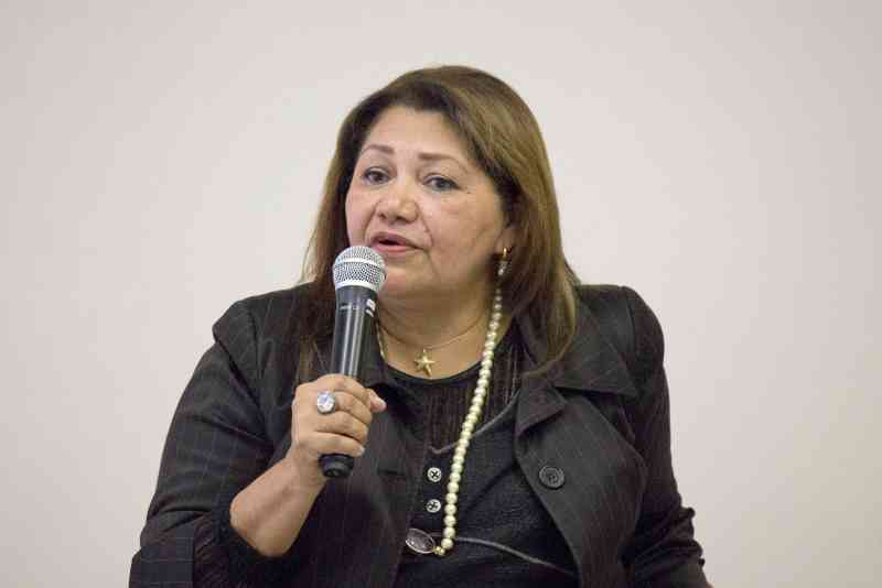 Professora Marilene Corrêa da Silva Freitas fala em mesa-redonda sobre a Amazônia e a COP30, em evento realizado em Manaus