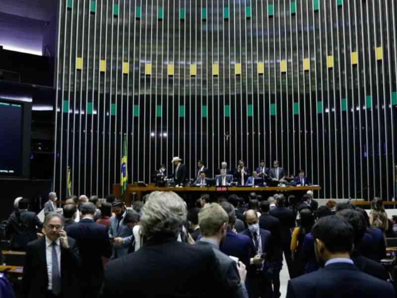 O texto da PEC do Estado de Emergência foi aprovado pelo placar de 469 votos a favor e 17 contra (Foto: Elaine Menke/Agência Câmara)