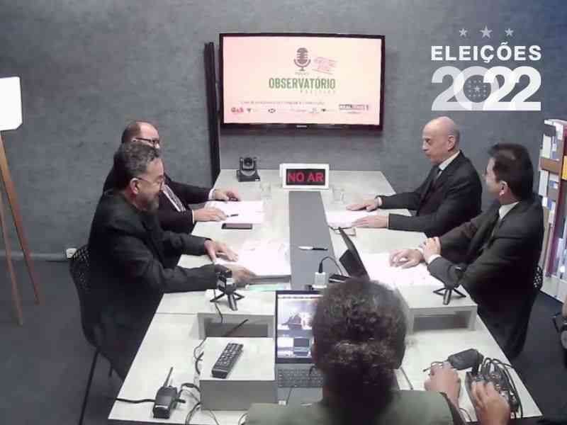 O Podcast 'OBSERVATÓRIO POLÍTICO' é transmitido ao vivo no canal do YouTube do Portal RealTime1 (Foto: Divulgação/RealTime1)