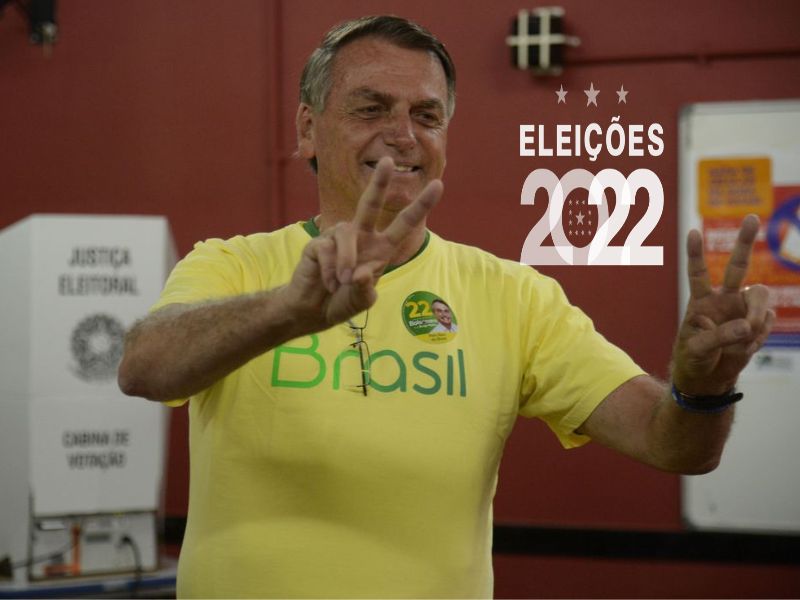 Bolsonaro vota