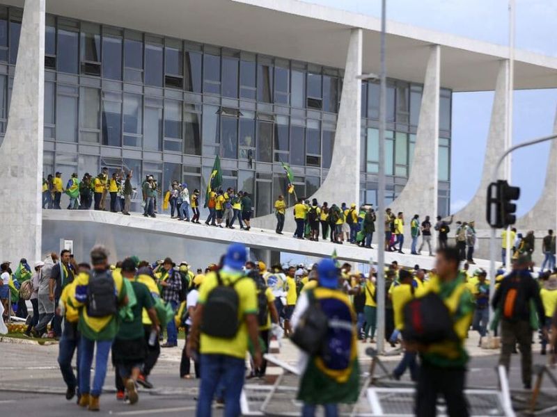 bolsonaristas manifestantes golpistas presos em Brasília