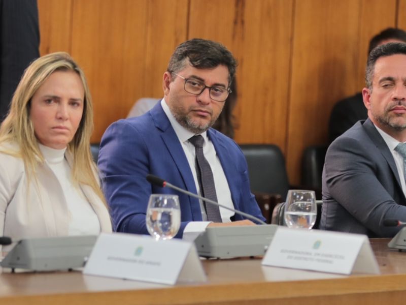Em Brasília, Wilson reafirma apoio à democracia e respeito às instituições