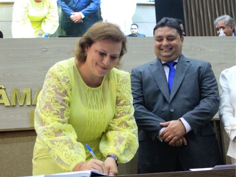 Yomara Lins e Caio André