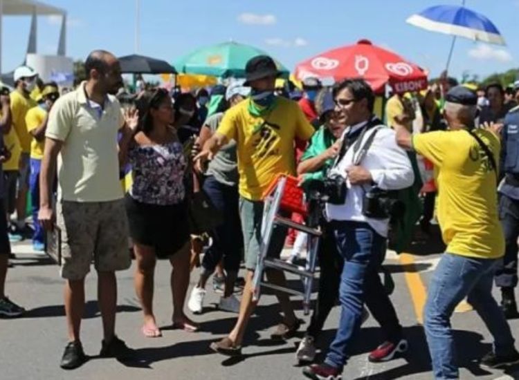 Violência a jornalistas