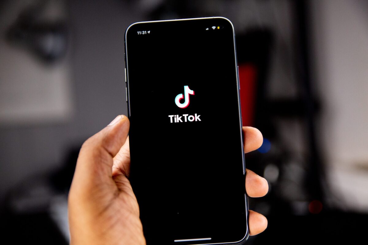 como-usar-o-tiktok-stories-quem-pode-usar-1-scaled