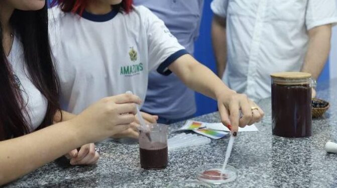 Estudantes de Codajás