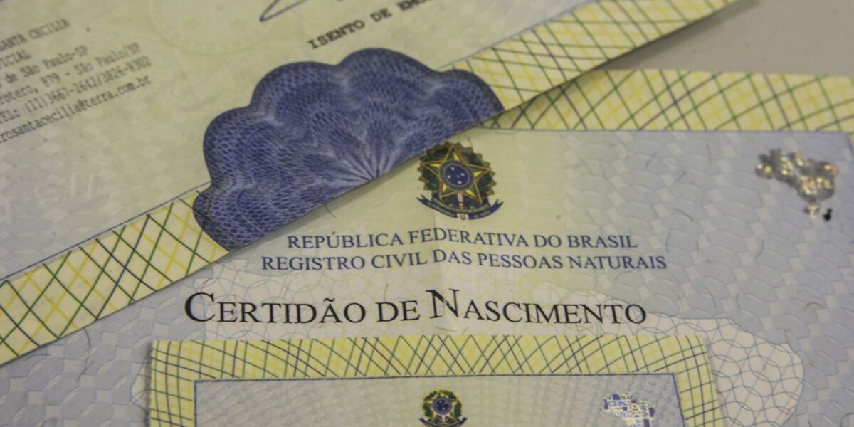 crianças não recebem nome do pai na certidão