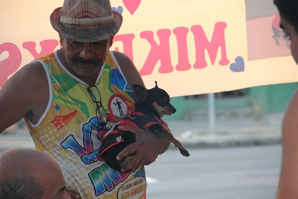 Engenheiro Rui Barbosa e o pinscher Mike Tyson