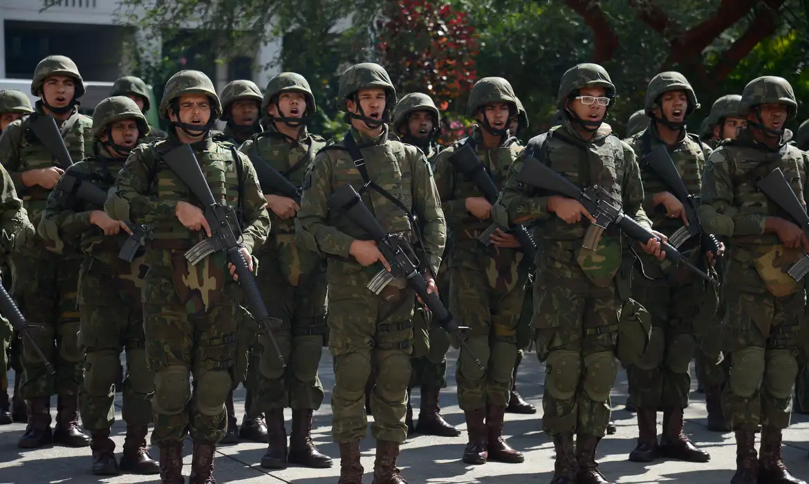 Militares do Exército brasileiro deslocados para a fronteira com Venezuela e Guiana