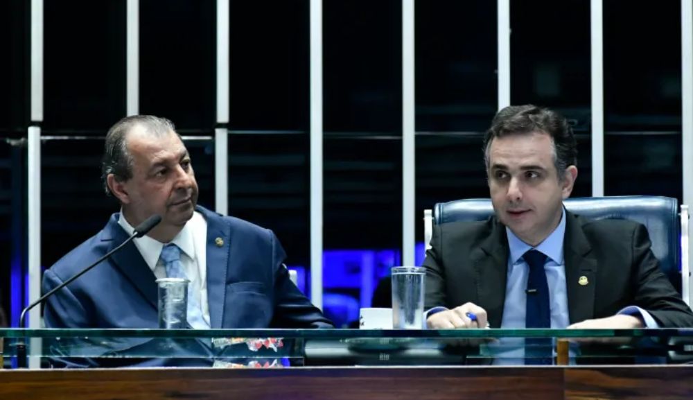 O senador Omar Aziz (PSD-AM) e o presidente do Senado, Rodrigo Pacheco (PSD-MG) (Geraldo Magela/Ag. Senado)