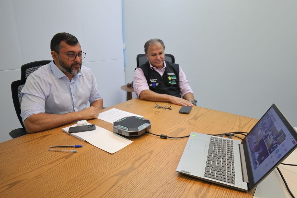 Governador Wilson Lima e o secretário de Saúde, Anoar Samad