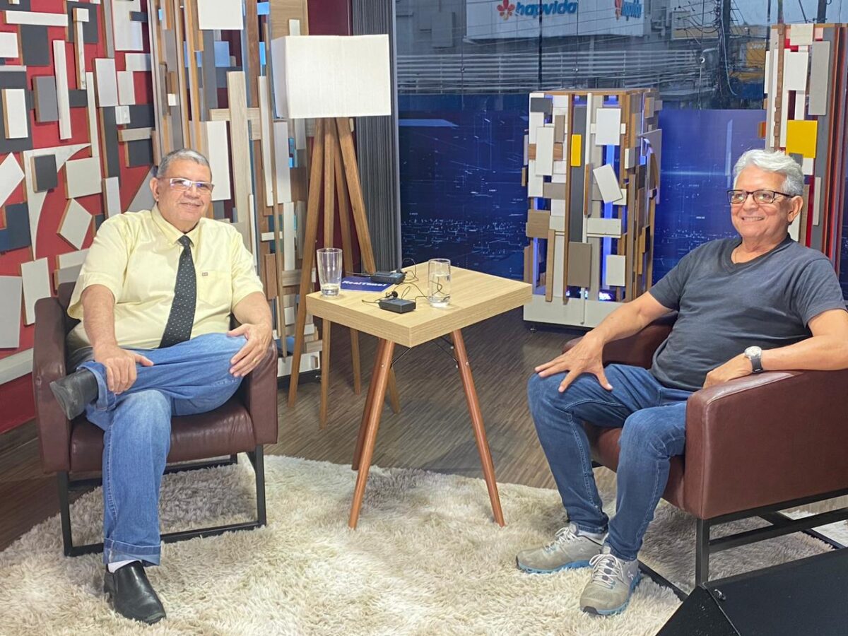 Deputado Federal Pauderney Avelino concede entrevista ao RealTime1 Play