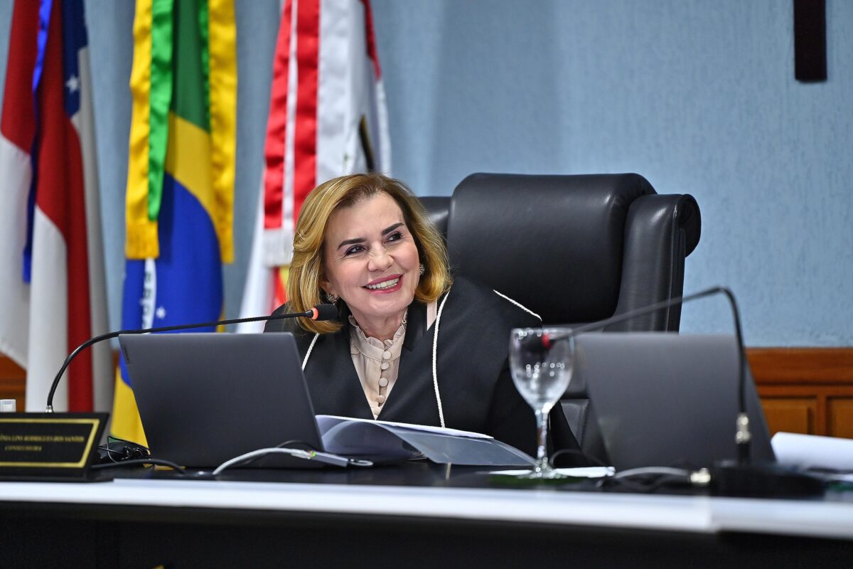 Yara Lins TCE-AM