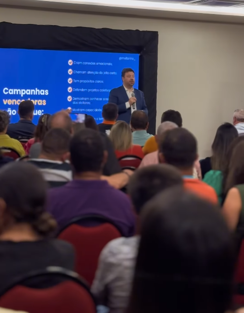 Pré-candidatos a vereadores durante palestra realizada pelo Avante - (Foto: Reprodução/Instagram@davidalmeidaam)