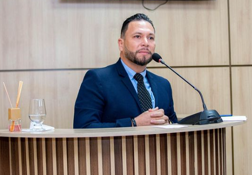 Por unanimidade, a Câmara Municipal de Tabatinga aprovou o pedido de cassação do mandato do vereador Paulo Bardales (Solidariedade), atual presidente do legislativo municipal.