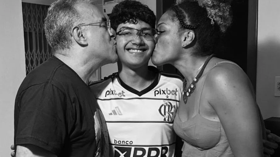 Prefeito de Belém, Edmilson Rodrigues, a ex-espôsa e o filho de 16 anos morto neste sábado