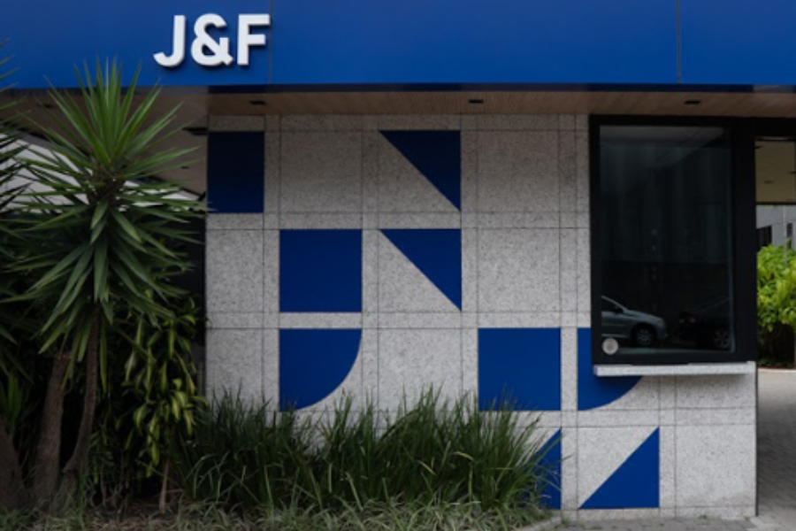 A Âmbar Energia, integrante do grupo J&F, está analisando a possibilidade de assumir o controle da distribuidora Amazonas Energia (Foto: Reprodução/Site J&F Investimentos)