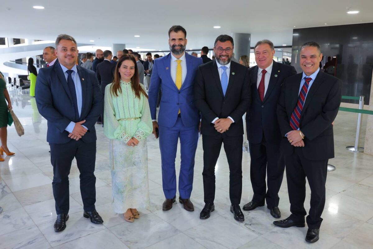 Dragagem dos rios e liberação de recursos foram os temas tratados por Wilson Lima (UB) em Manaus (Foto: Dragagem dos rios e liberação de recursos foram os temas tratados (Foto: Maurílio Rodrigues)
