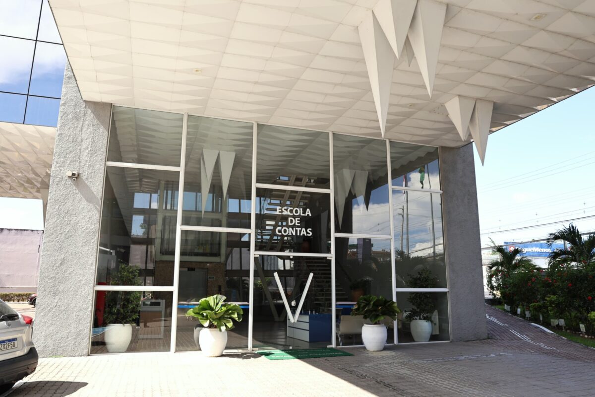 escola de contas tce foto divulgacao