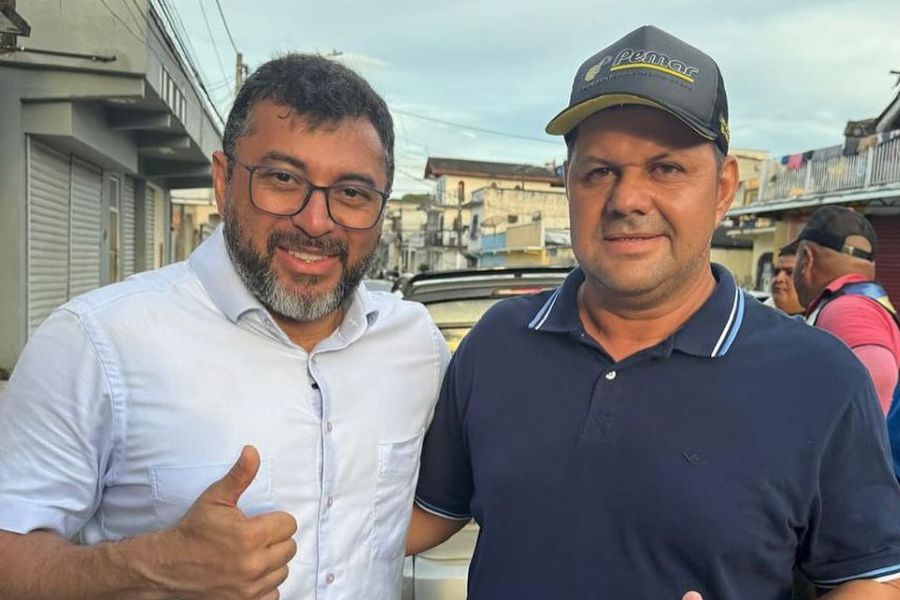 O pré-candidato quer mais investimentos na produção de farinha e realizar um mutirão asfáltico em Uarini (Foto: Reprodução/Instagram@marcos.martiinss)