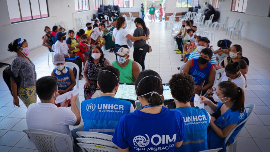 A migração venezuelana continua a exigir soluções inovadoras e políticas públicas eficazes para garantir que tanto os migrantes quanto a população local tenham acesso a serviços de saúde de qualidade (Foto: Felipe Irnaldo/CNUR)